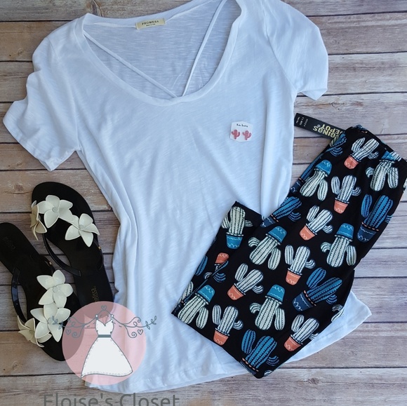 Capri Length Cactus Leggings - Picture 1 of 2